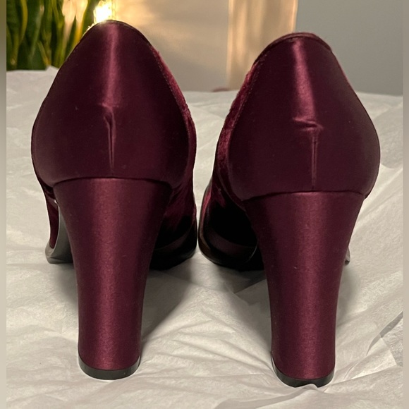 BOTTEGA VENETTA HEELS NWOT SIZE 7.5 - Picture 4 of 11